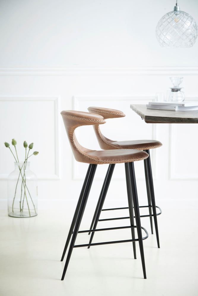 Pusbario kėdė FLAIR | Vintage light brown